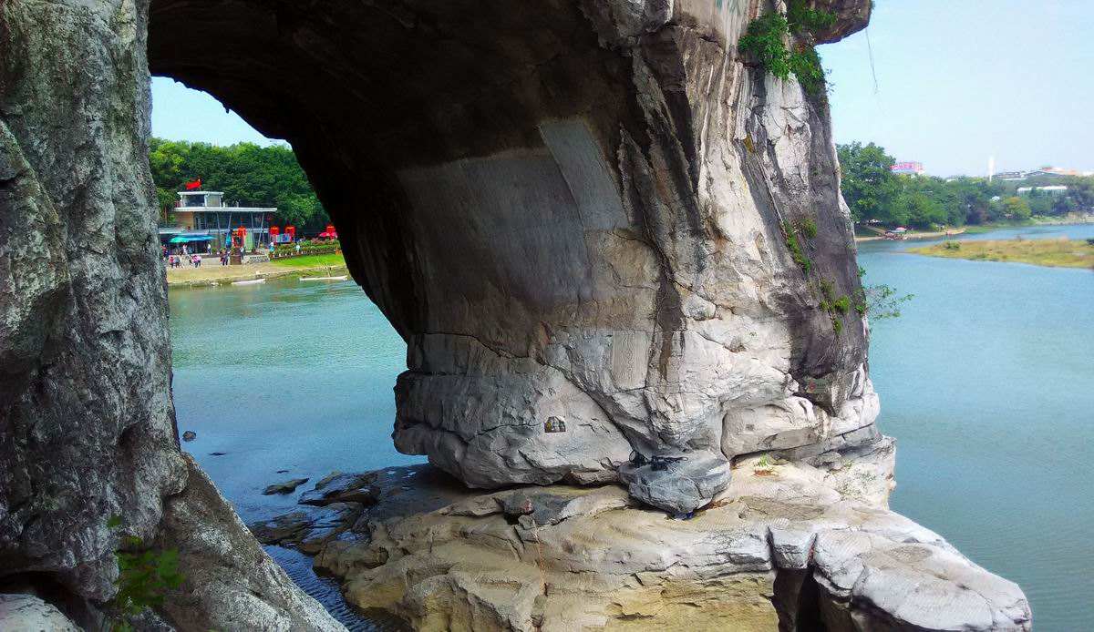Elephant Trunk Hill-hangzhou